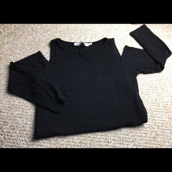 Michael Stars black Cold Shoulder top • OS • EUC - Picture 5 of 12